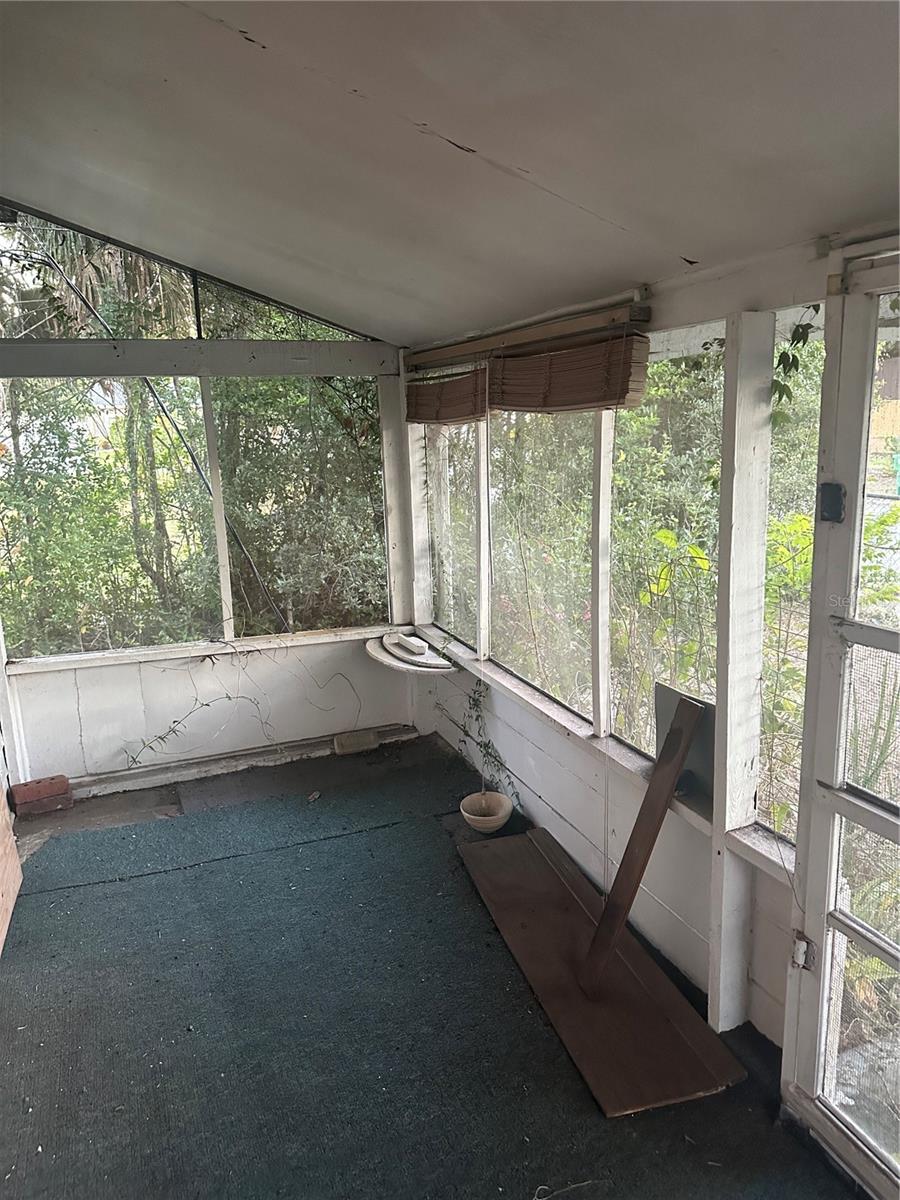 Image 17 of 23 For 511 Bartlett Street