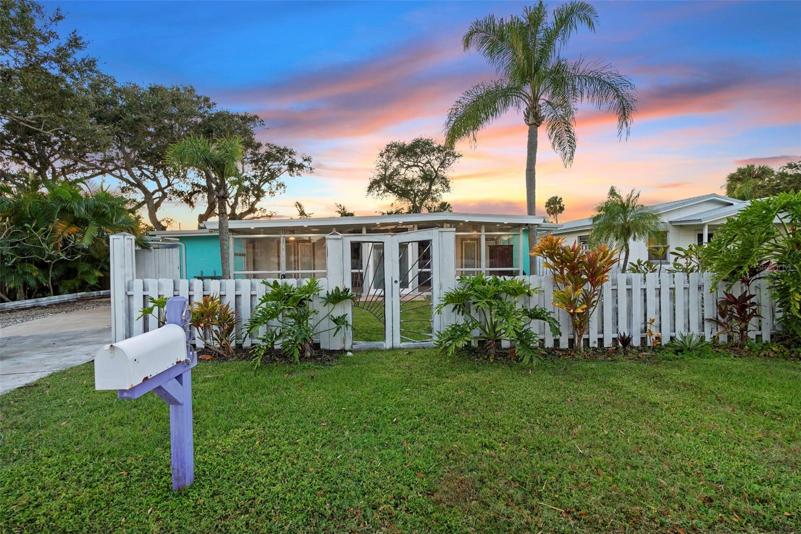 Image 2 of 45 For 650 Pine Street