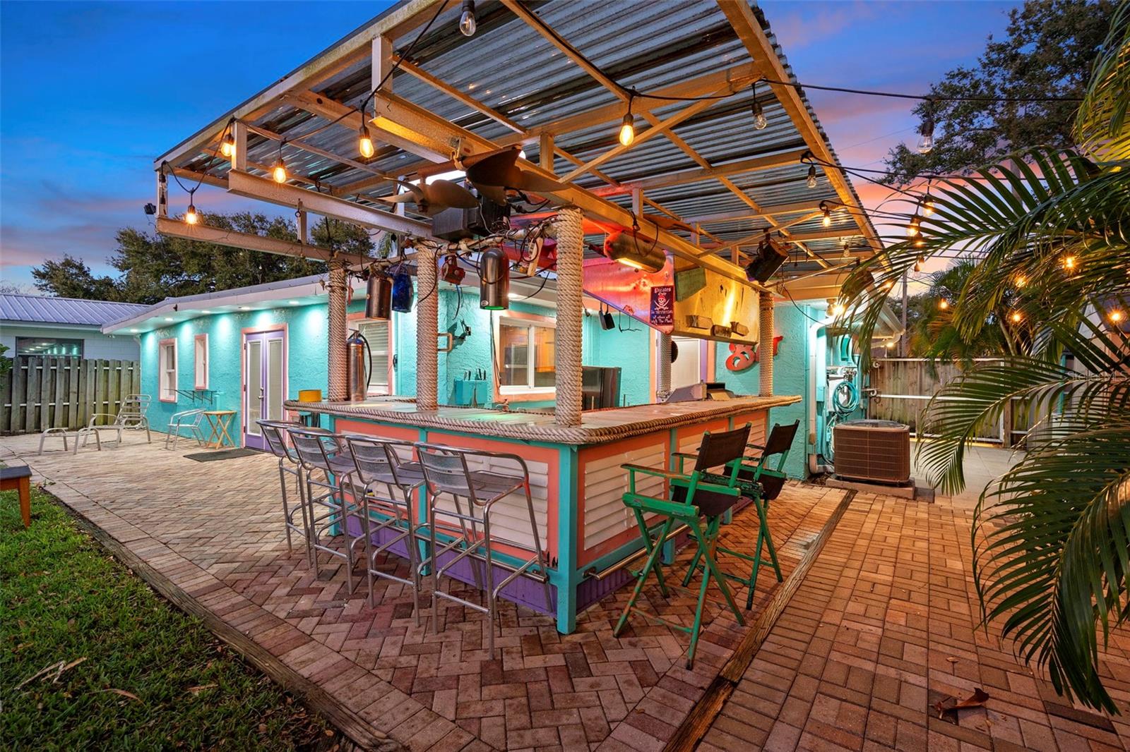 Image 25 of 45 For 650 Pine Street