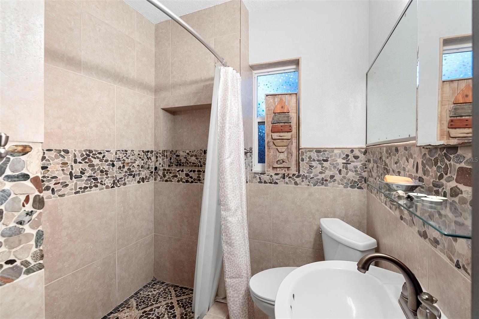 Image 44 of 45 For 650 Pine Street