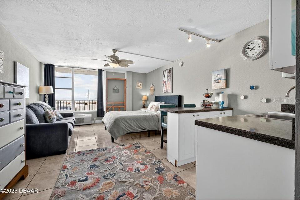 Image 6 of 31 For 800 Atlantic Avenue 201