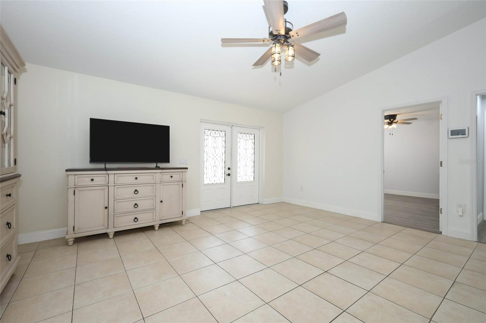 Image 10 of 41 For 1559 5th Avenue