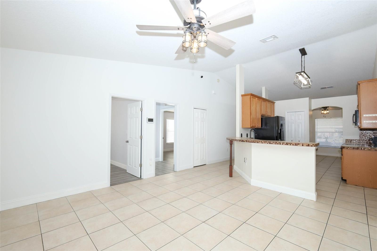 Image 13 of 41 For 1559 5th Avenue