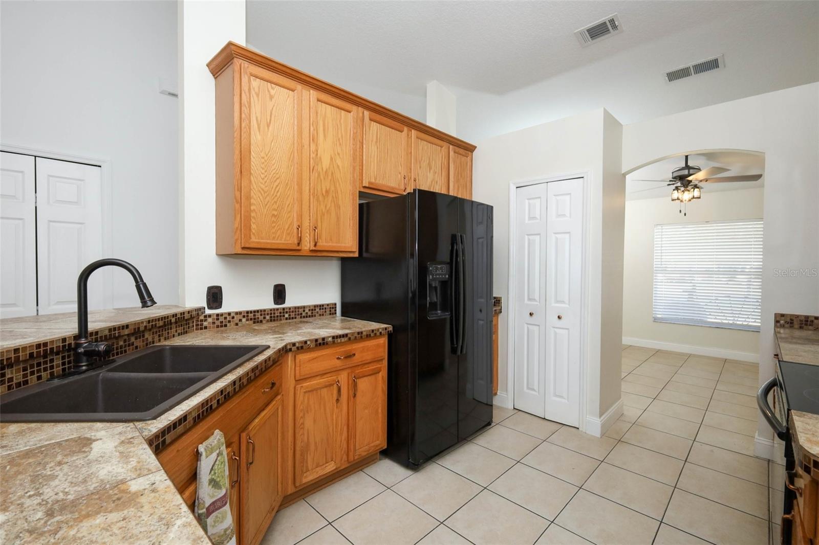 Image 17 of 41 For 1559 5th Avenue
