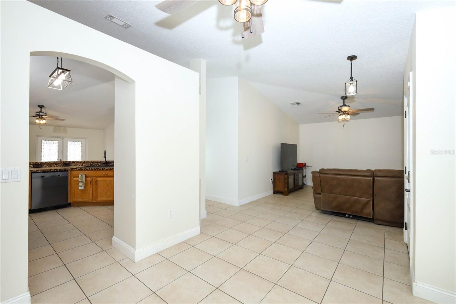Image 8 of 41 For 1559 5th Avenue