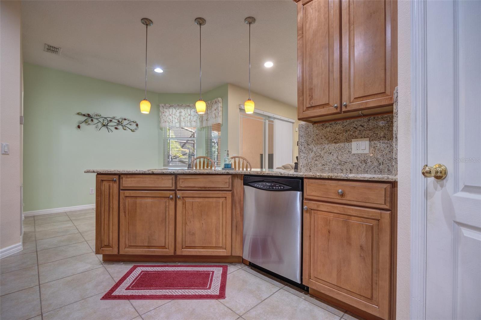 Image 13 of 47 For 111 Cinnamon Oak Drive