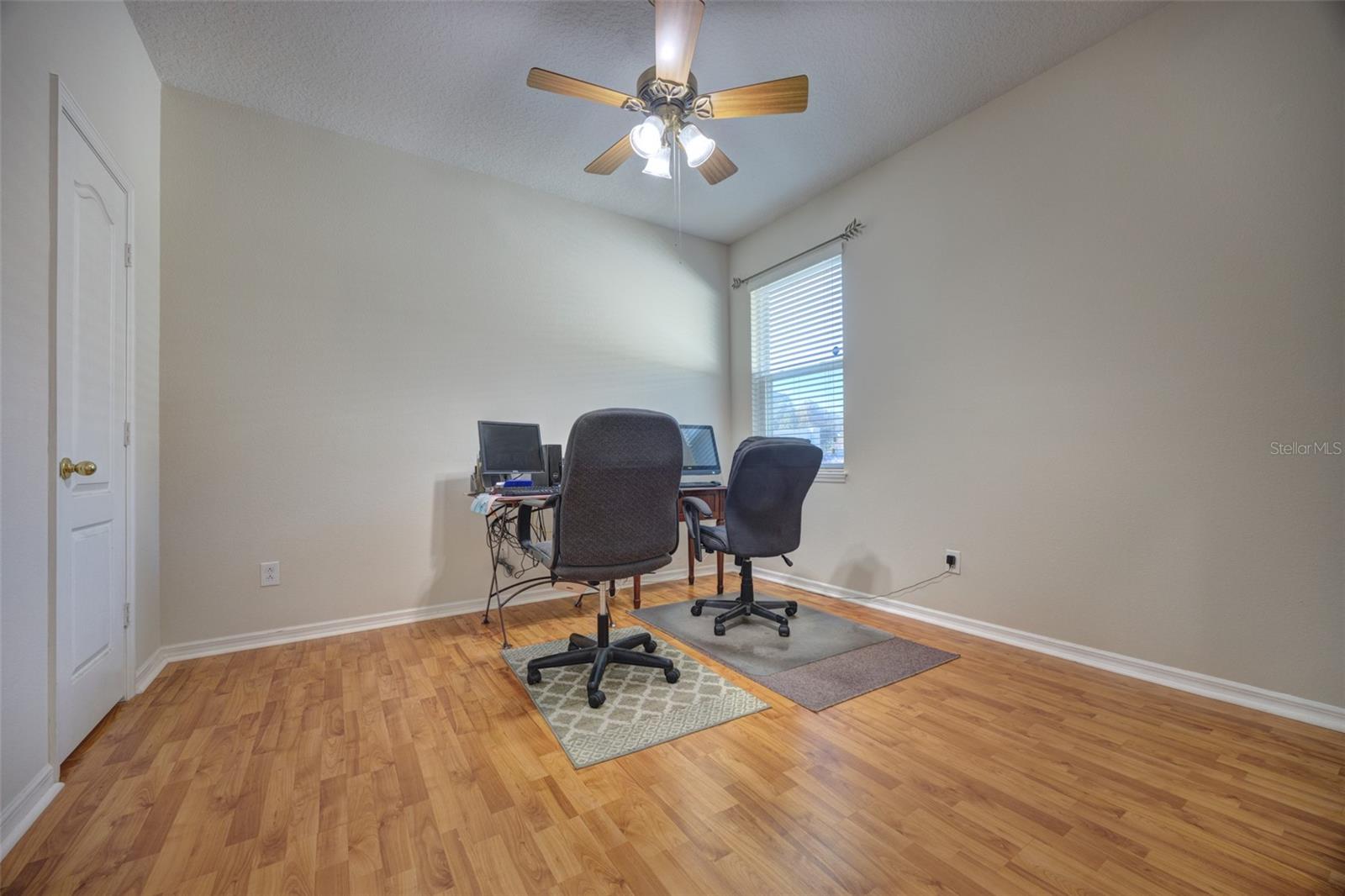 Image 35 of 47 For 111 Cinnamon Oak Drive