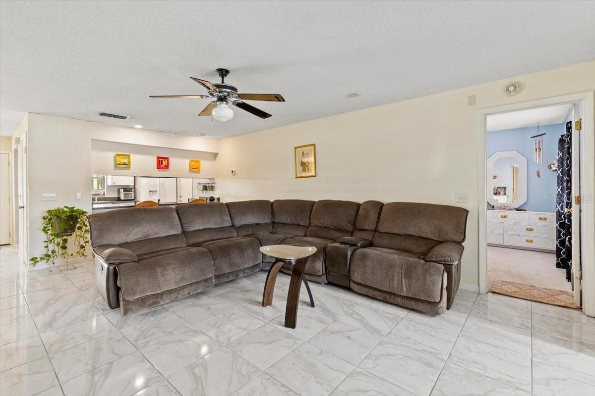 Image 20 of 66 For 1020 Calle Grande Street