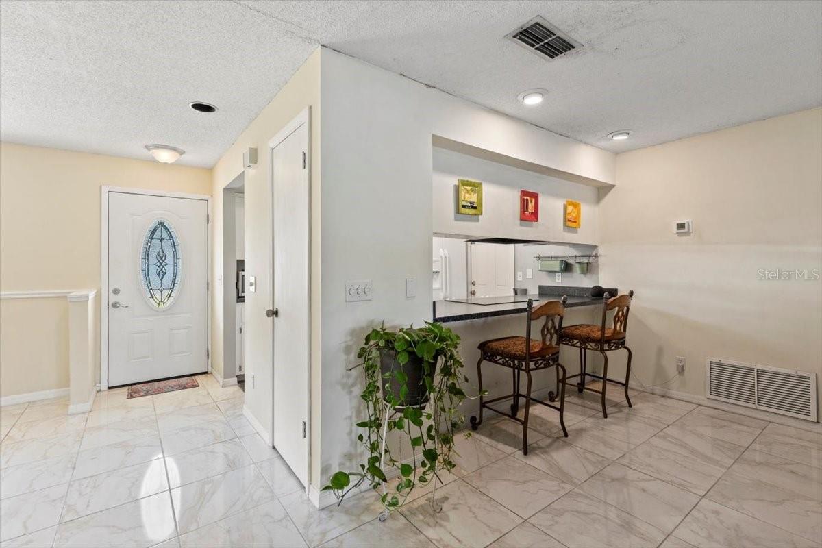 Image 28 of 66 For 1020 Calle Grande Street