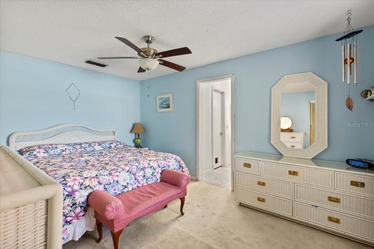 Image 35 of 66 For 1020 Calle Grande Street