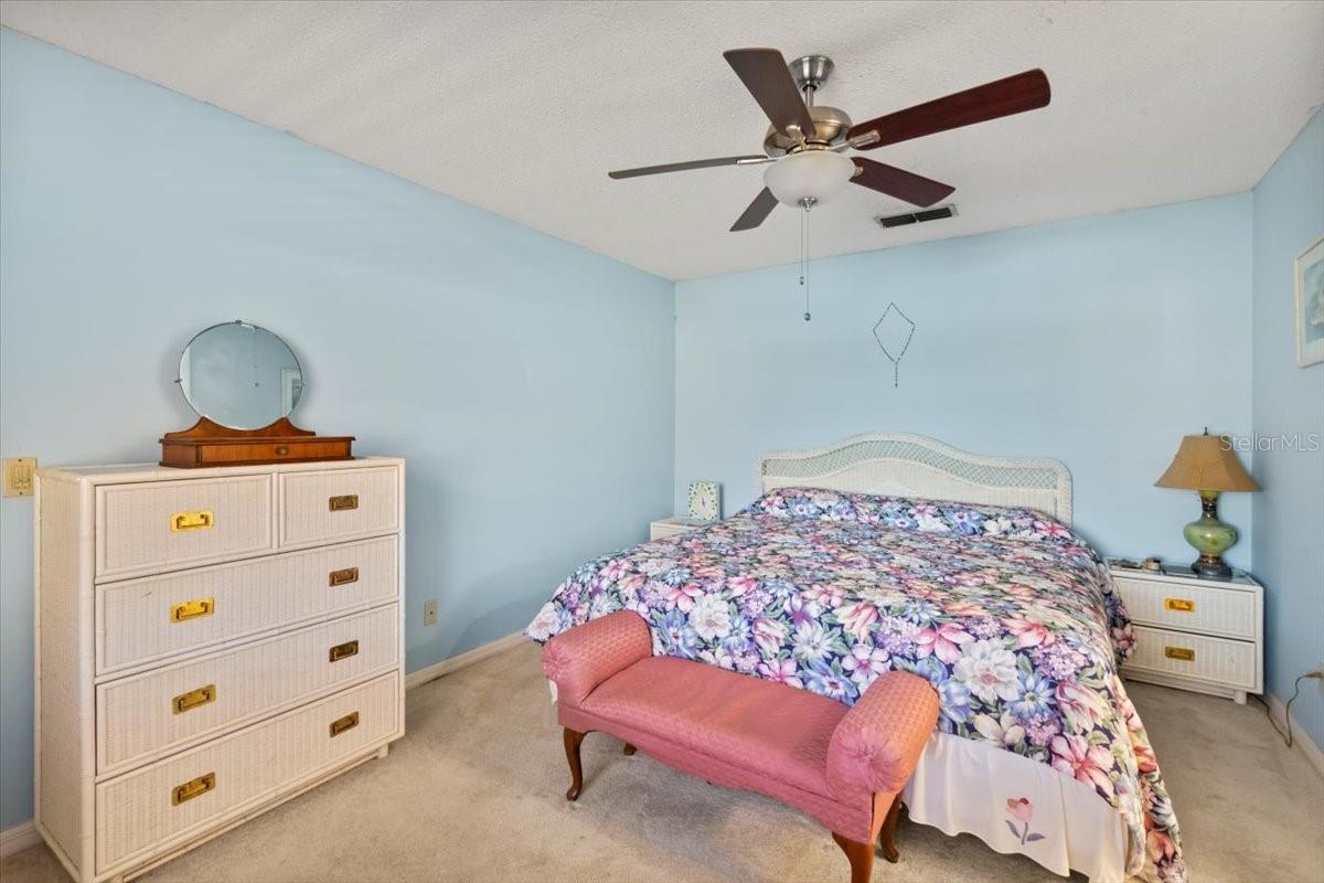 Image 37 of 66 For 1020 Calle Grande Street