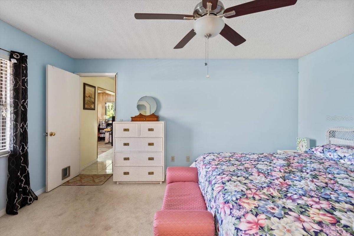 Image 38 of 66 For 1020 Calle Grande Street