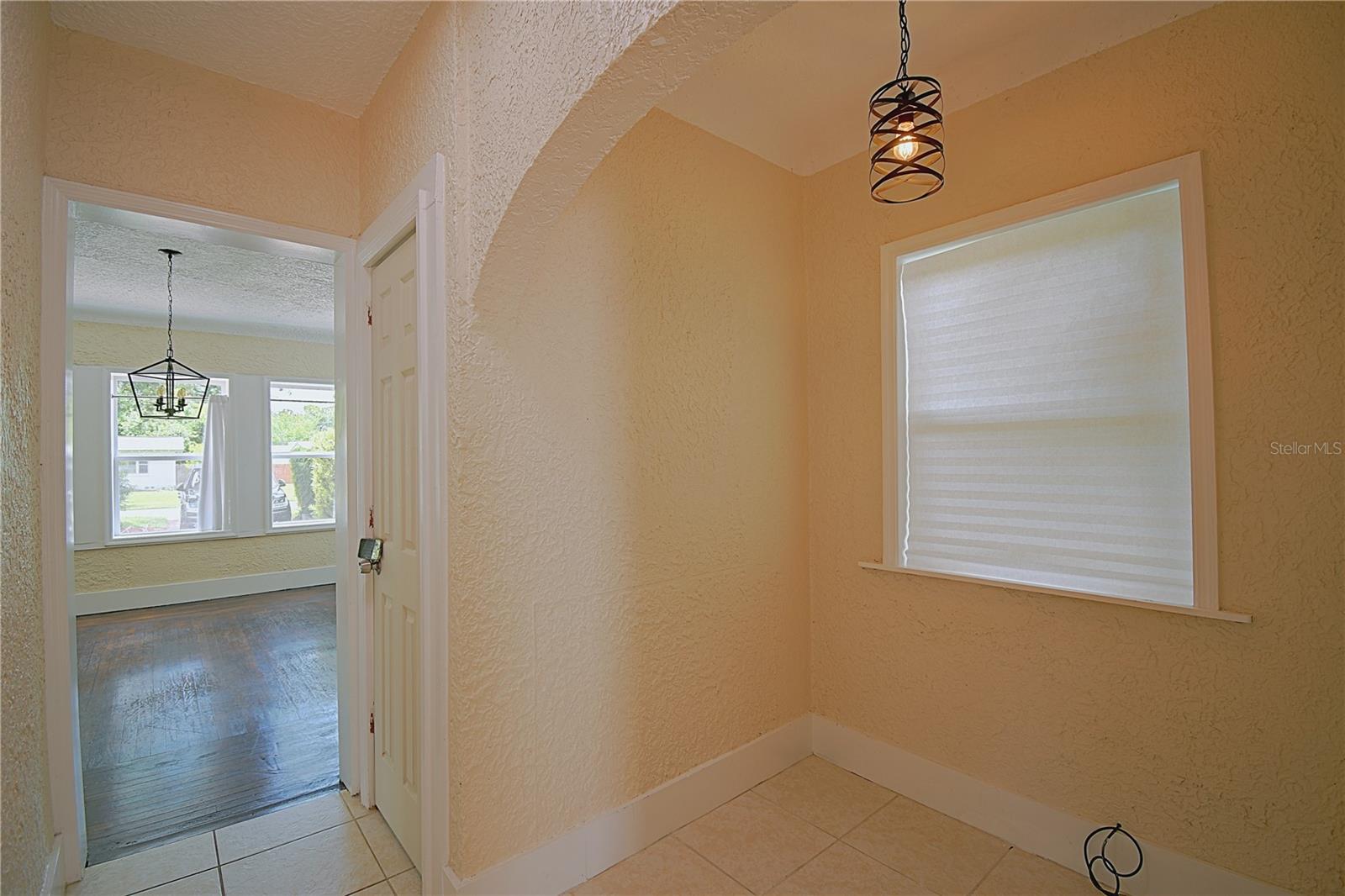 Image 13 of 48 For 1136 Australia Avenue