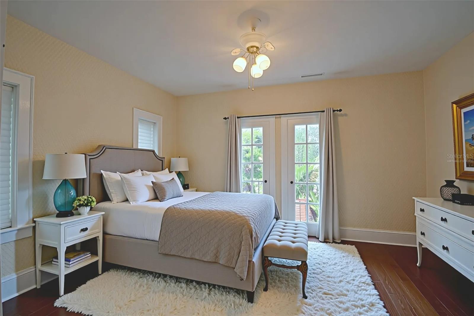 Image 22 of 48 For 1136 Australia Avenue