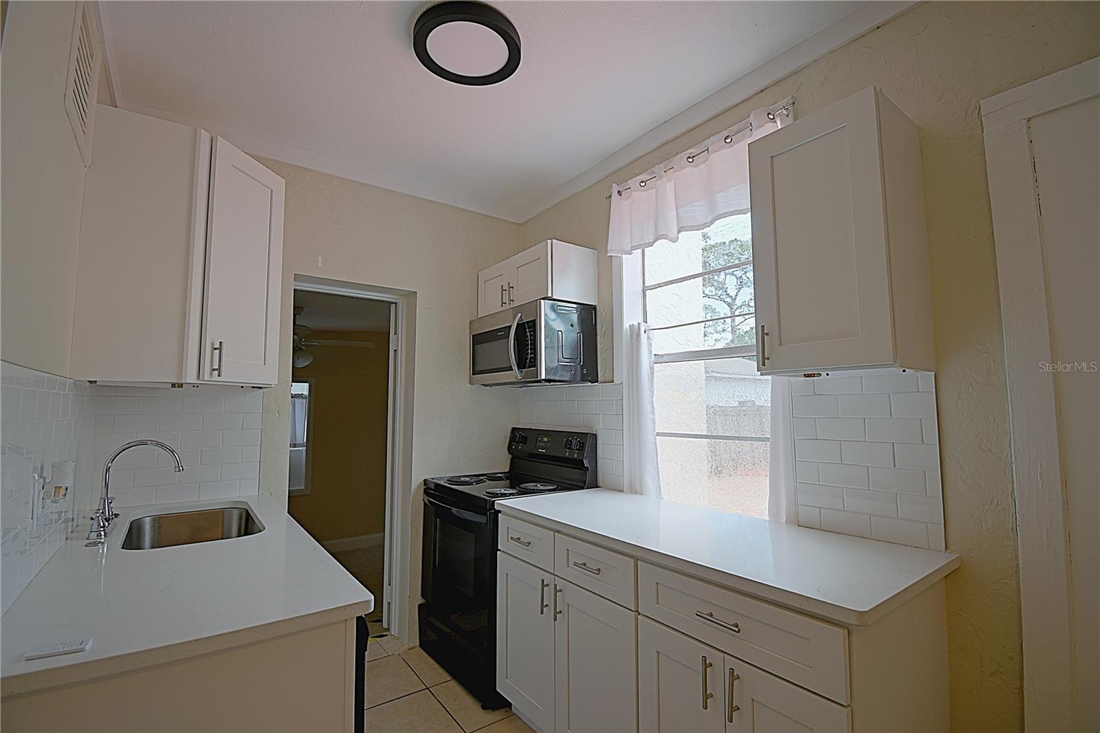 Image 30 of 48 For 1136 Australia Avenue