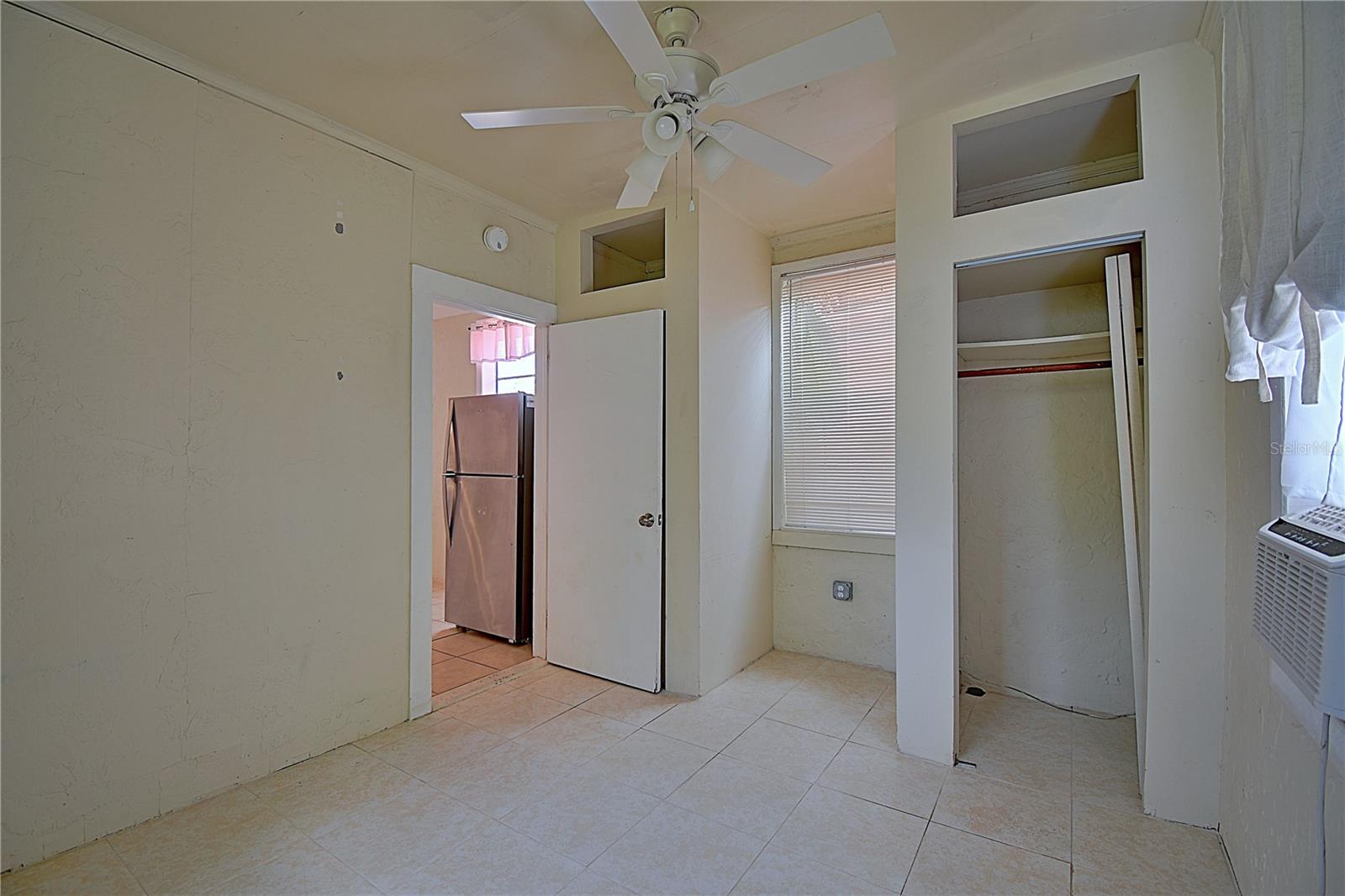 Image 36 of 48 For 1136 Australia Avenue