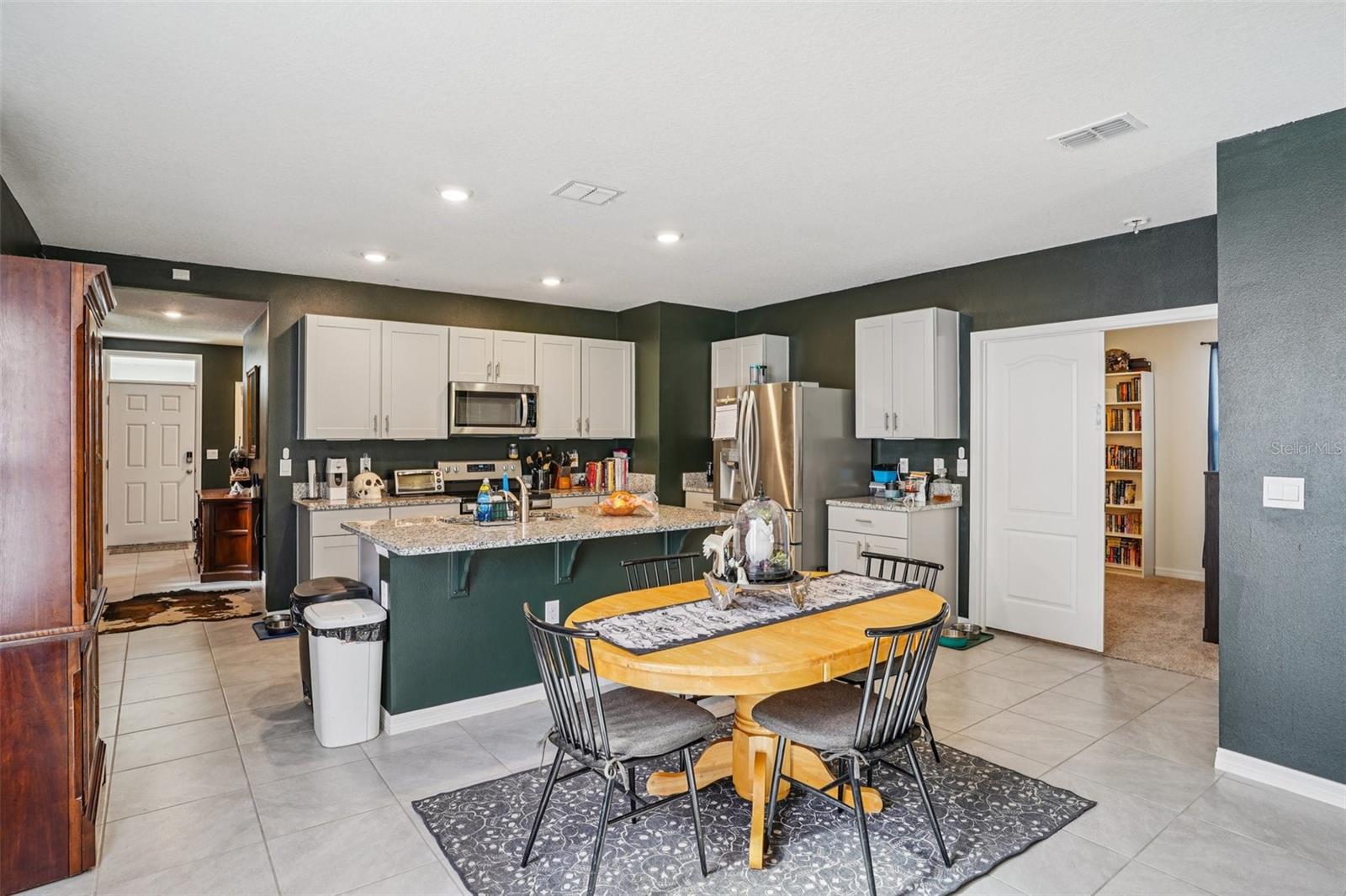 Image 14 of 40 For 470 Liu Lane