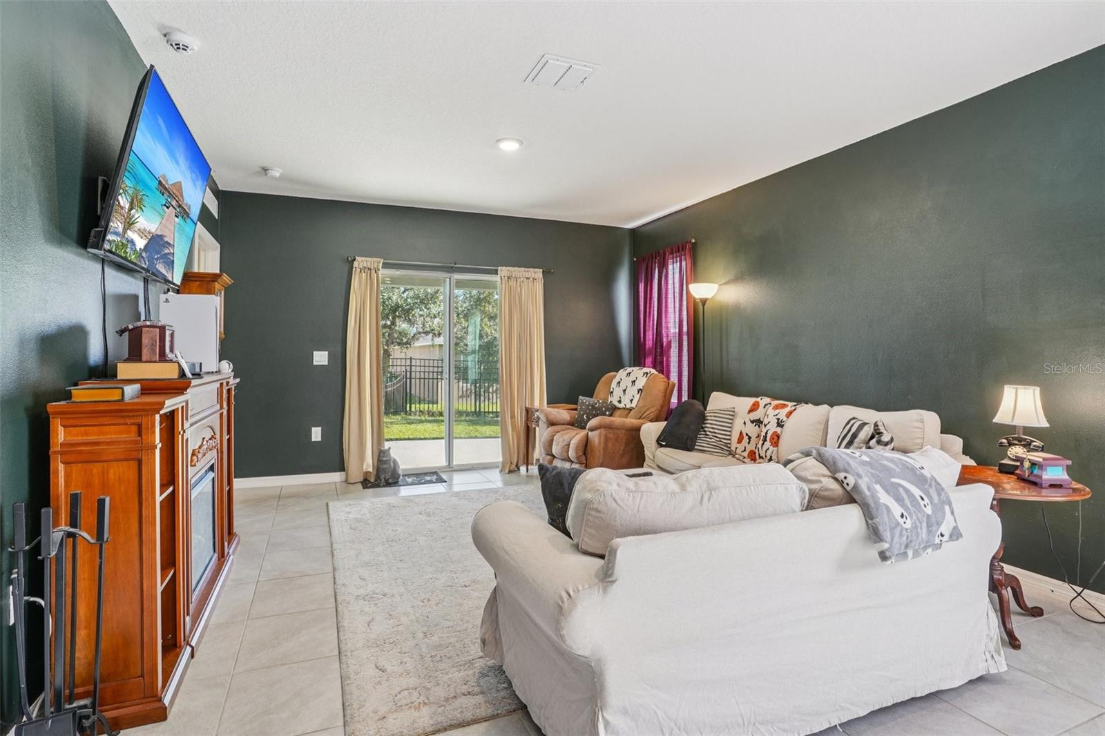 Image 9 of 40 For 470 Liu Lane