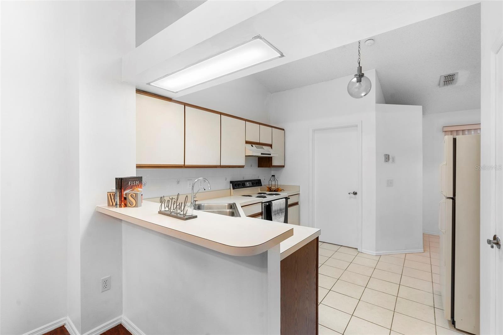 Image 21 of 45 For 13103 Edberg Court