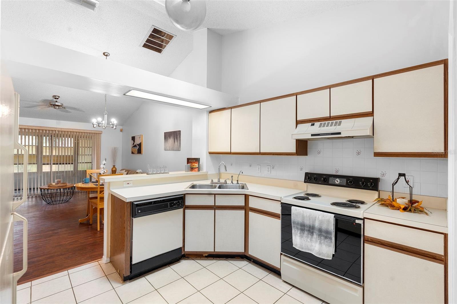 Image 23 of 45 For 13103 Edberg Court