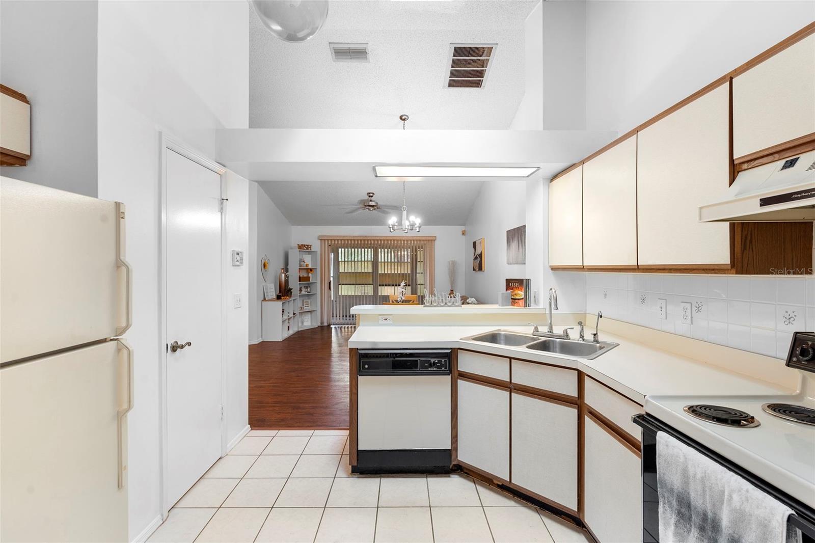 Image 24 of 45 For 13103 Edberg Court