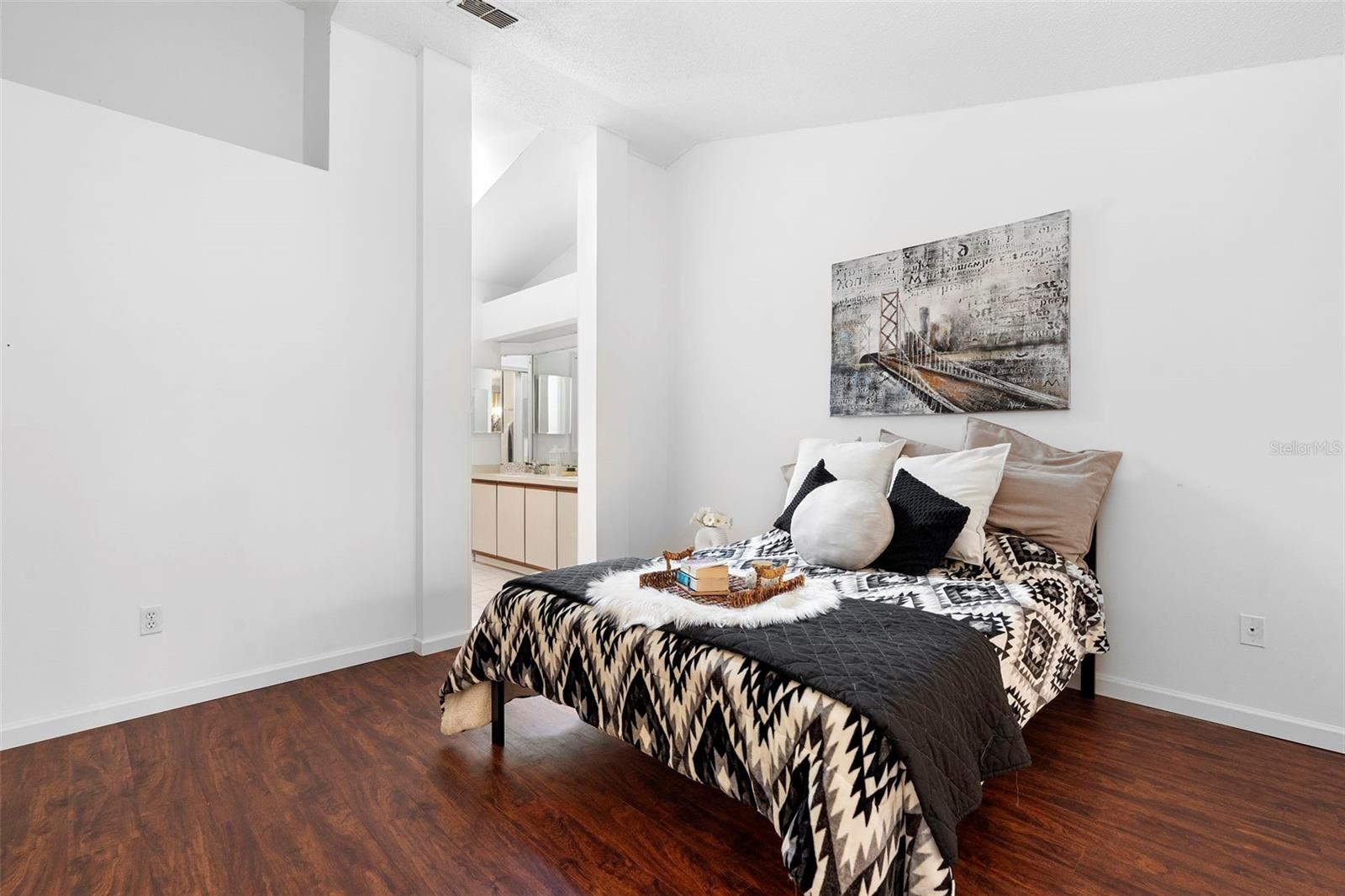 Image 27 of 45 For 13103 Edberg Court