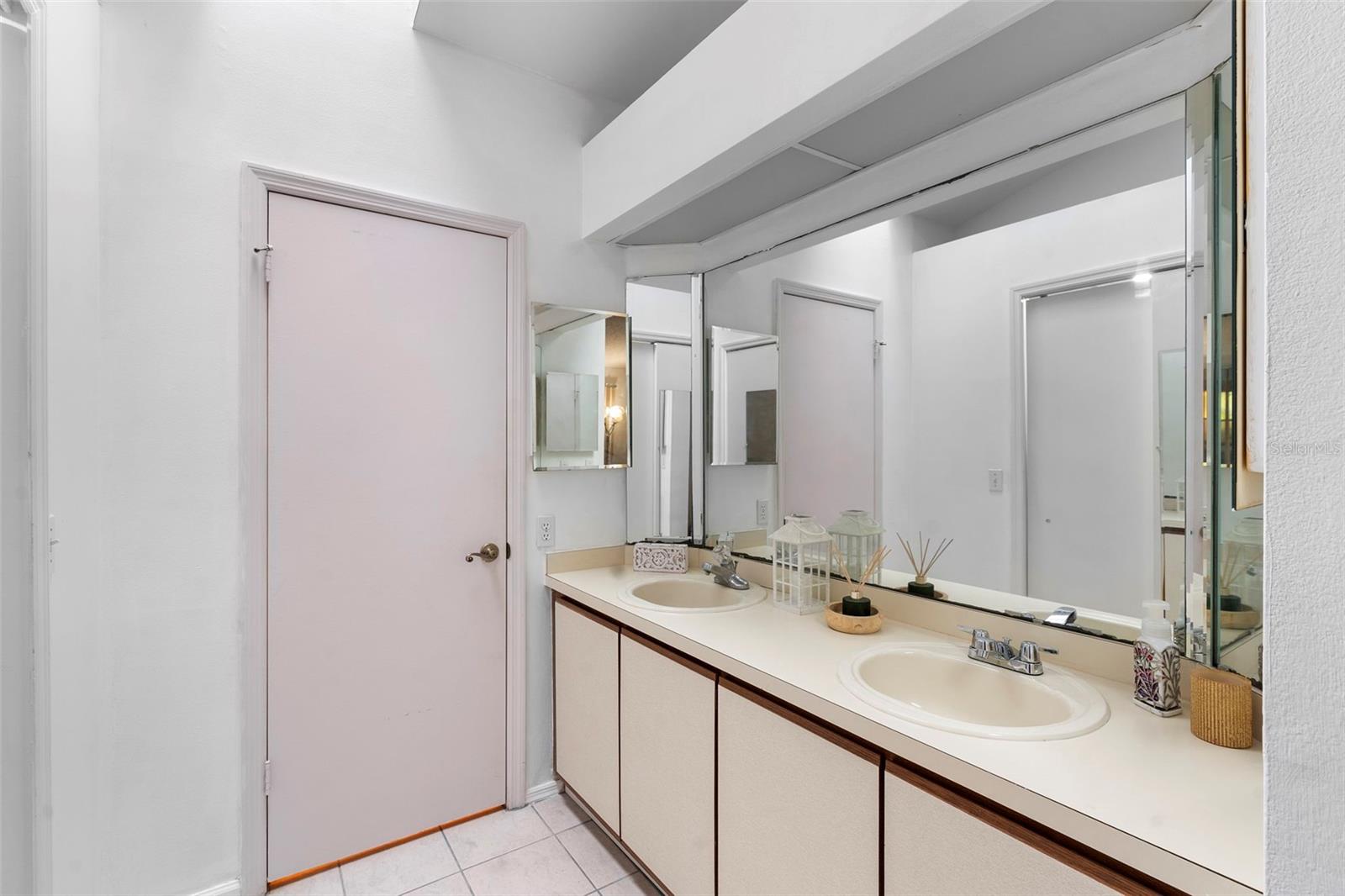 Image 31 of 45 For 13103 Edberg Court