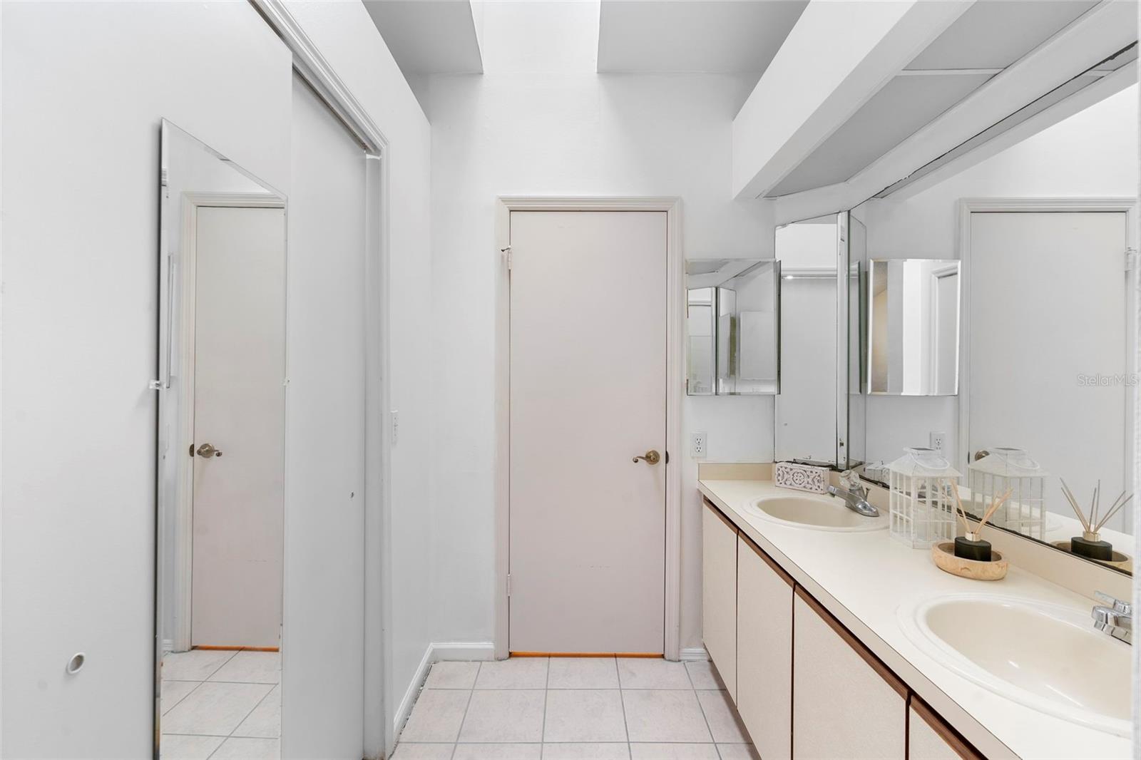 Image 32 of 45 For 13103 Edberg Court