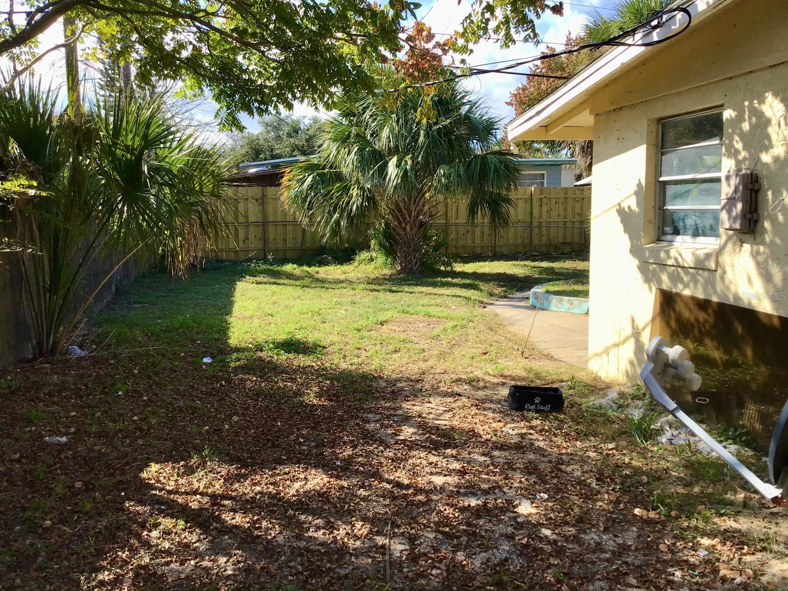 Image 11 of 12 For 854 Derbyshire Road