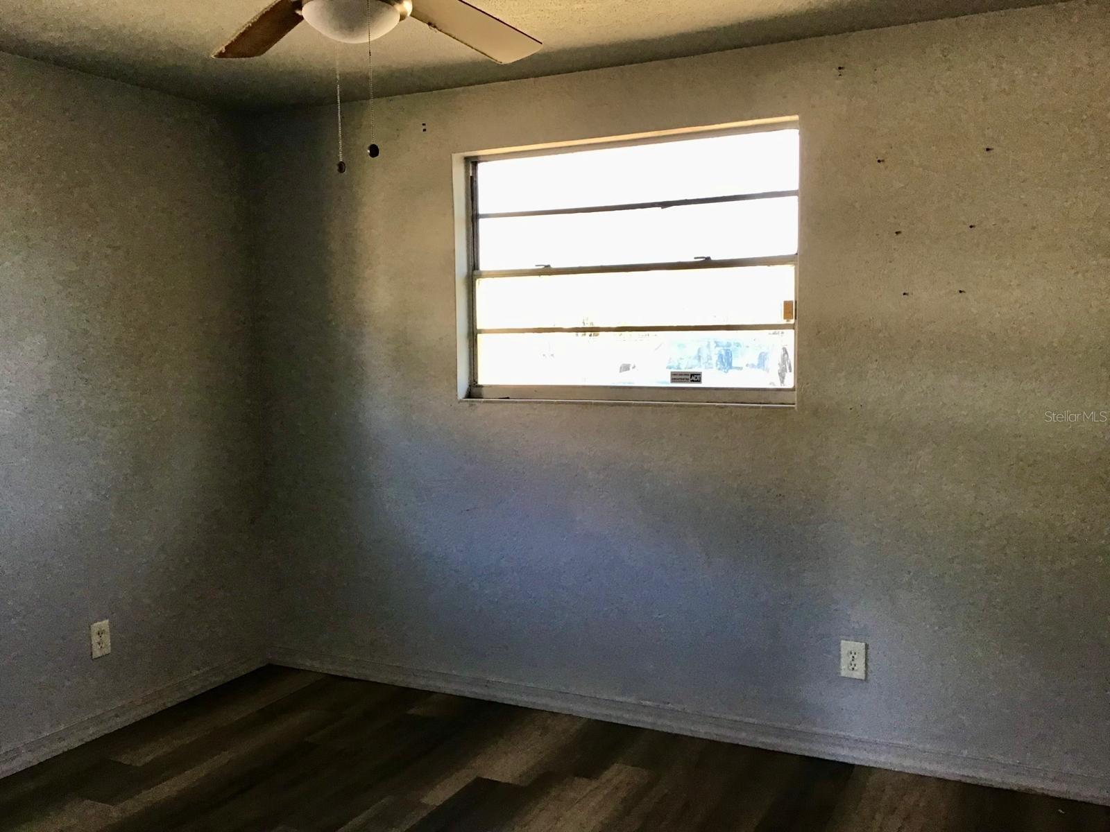 Image 6 of 12 For 854 Derbyshire Road