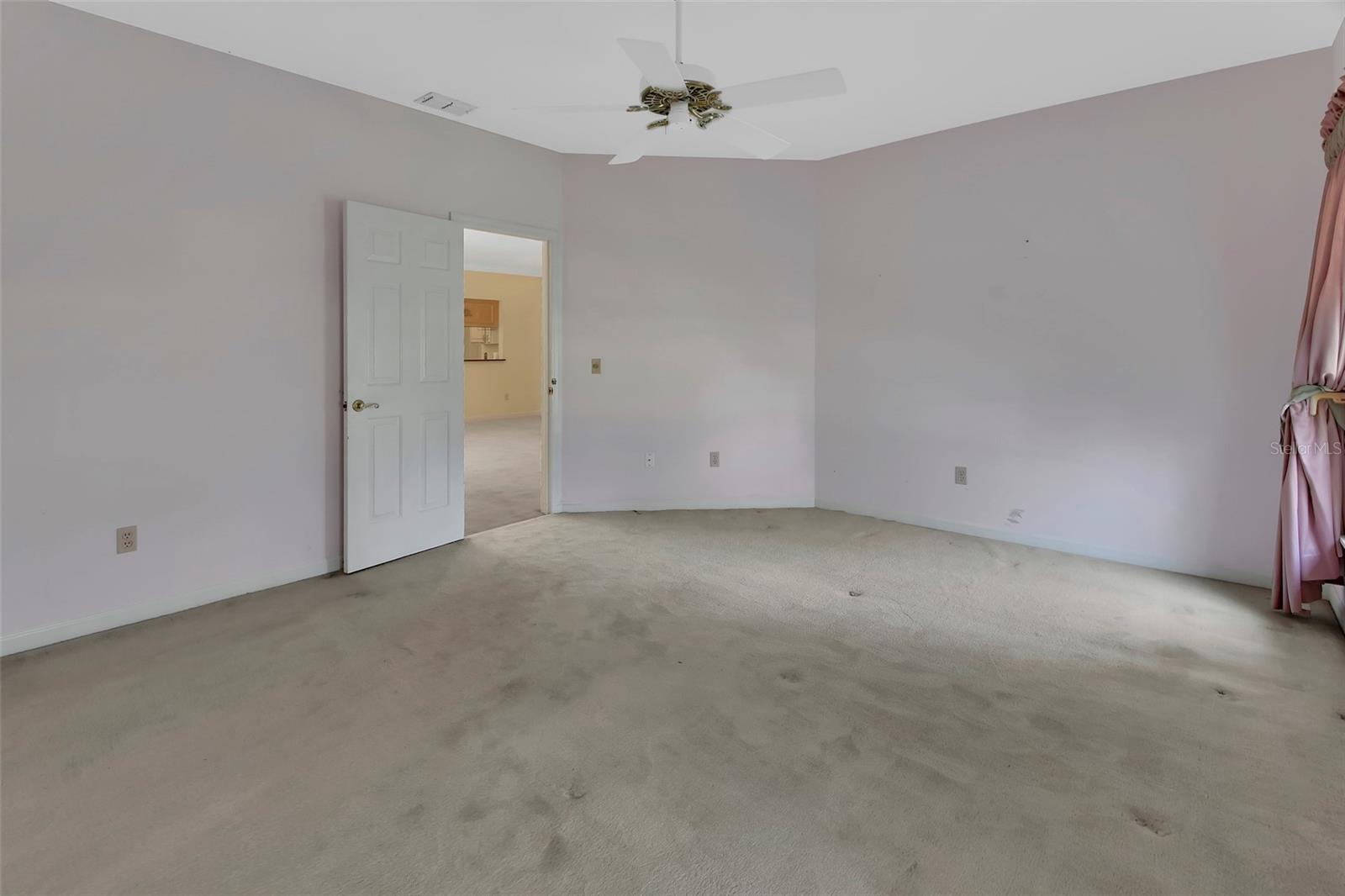 Image 17 of 41 For 1170 Elkcam Boulevard #6