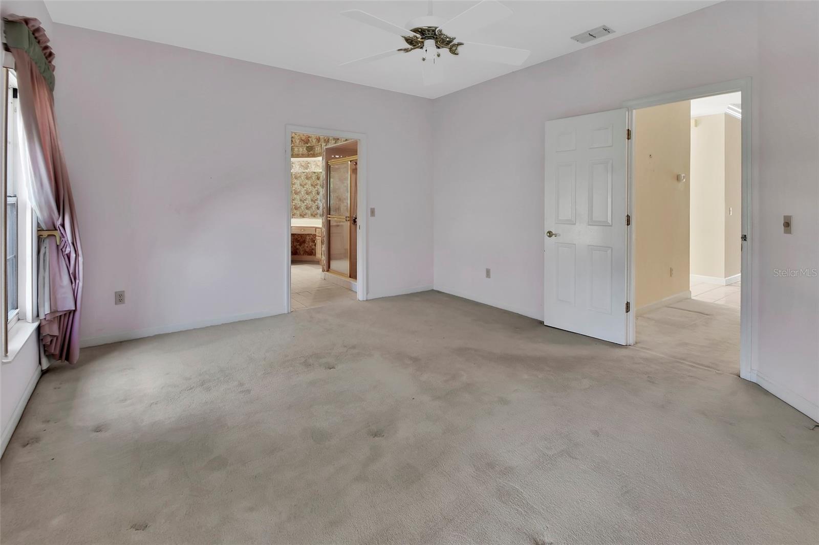 Image 18 of 41 For 1170 Elkcam Boulevard #6