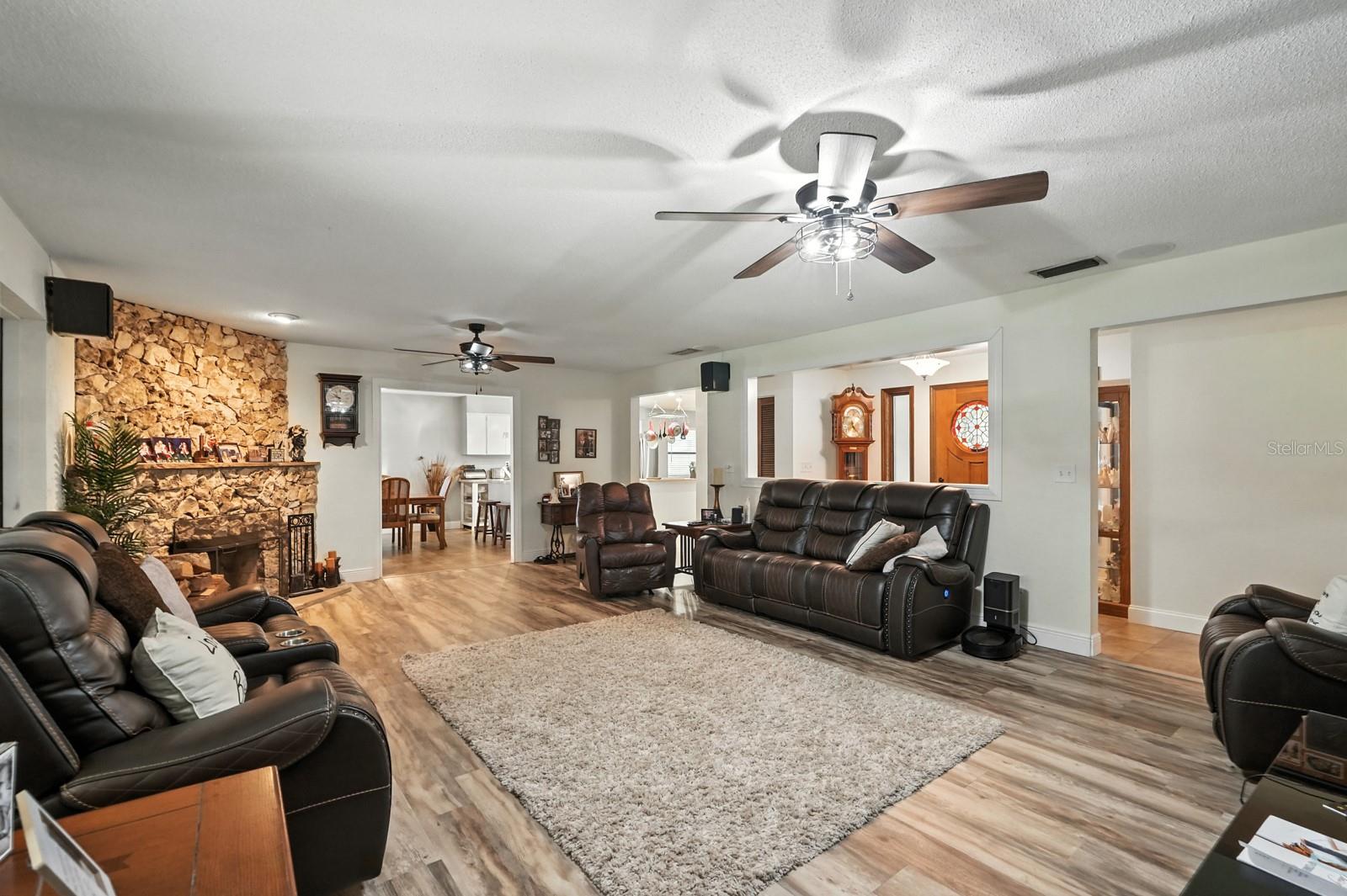 Image 10 of 59 For 6248 Palomino Circle