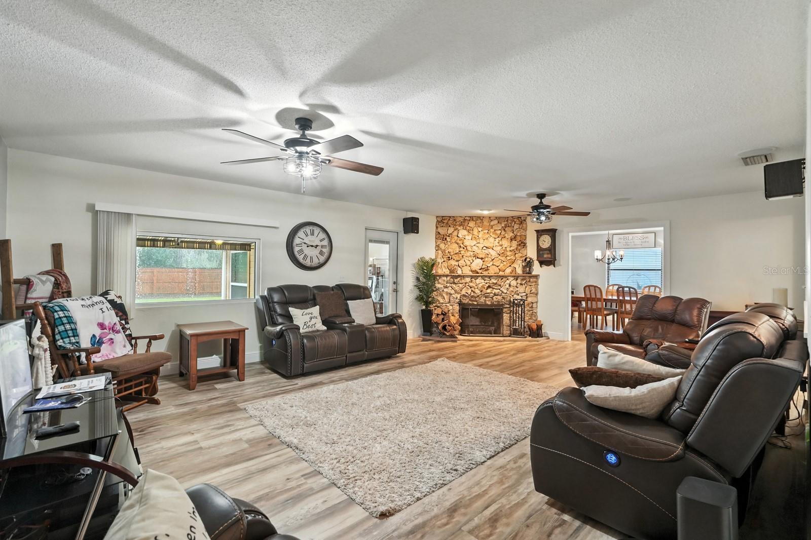 Image 12 of 59 For 6248 Palomino Circle