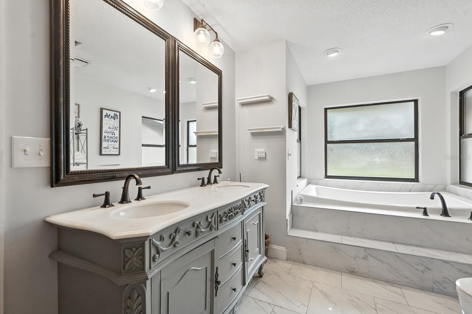 Image 26 of 59 For 6248 Palomino Circle