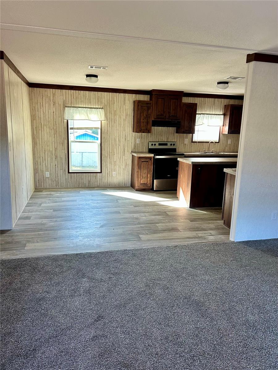 Image 4 of 15 For 1540 187th Avenue