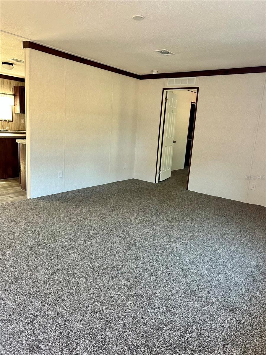 Image 5 of 15 For 1540 187th Avenue