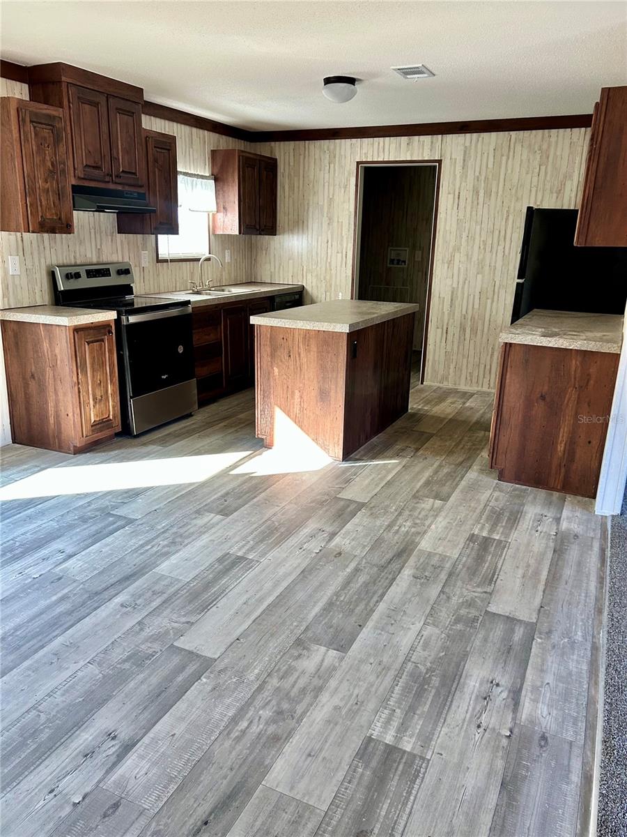 Image 6 of 15 For 1540 187th Avenue