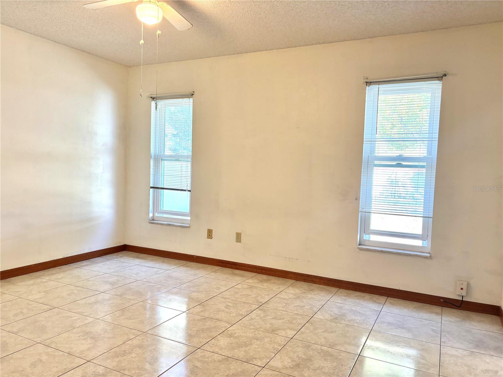 Image 8 of 19 For 1406 Coronet Drive