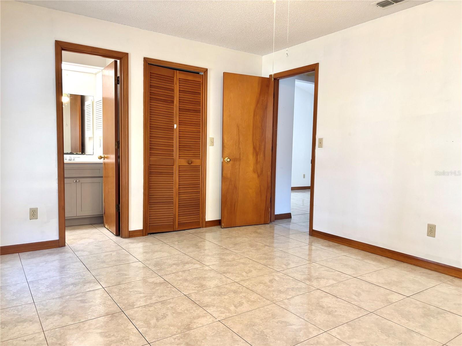 Image 9 of 19 For 1406 Coronet Drive