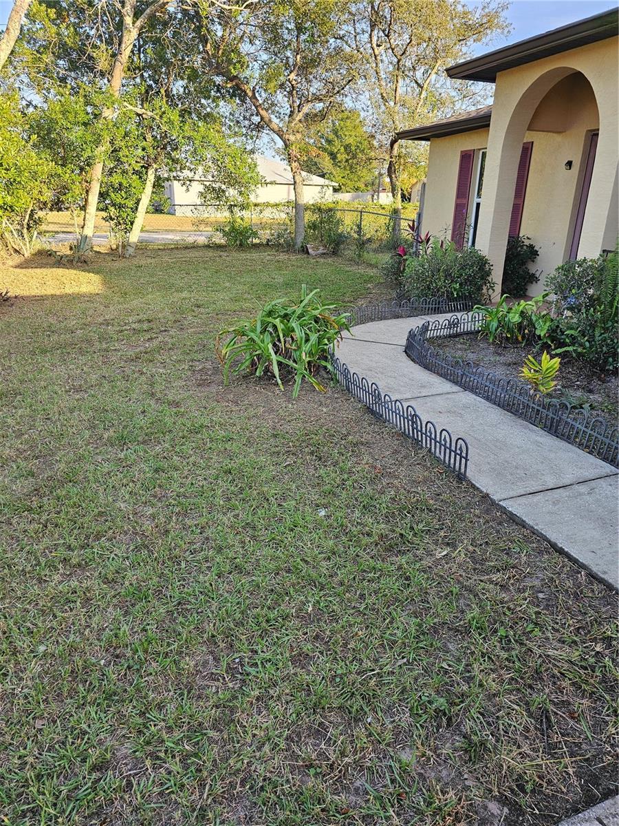 Image 6 of 7 For 2729 Sweet Springs Street