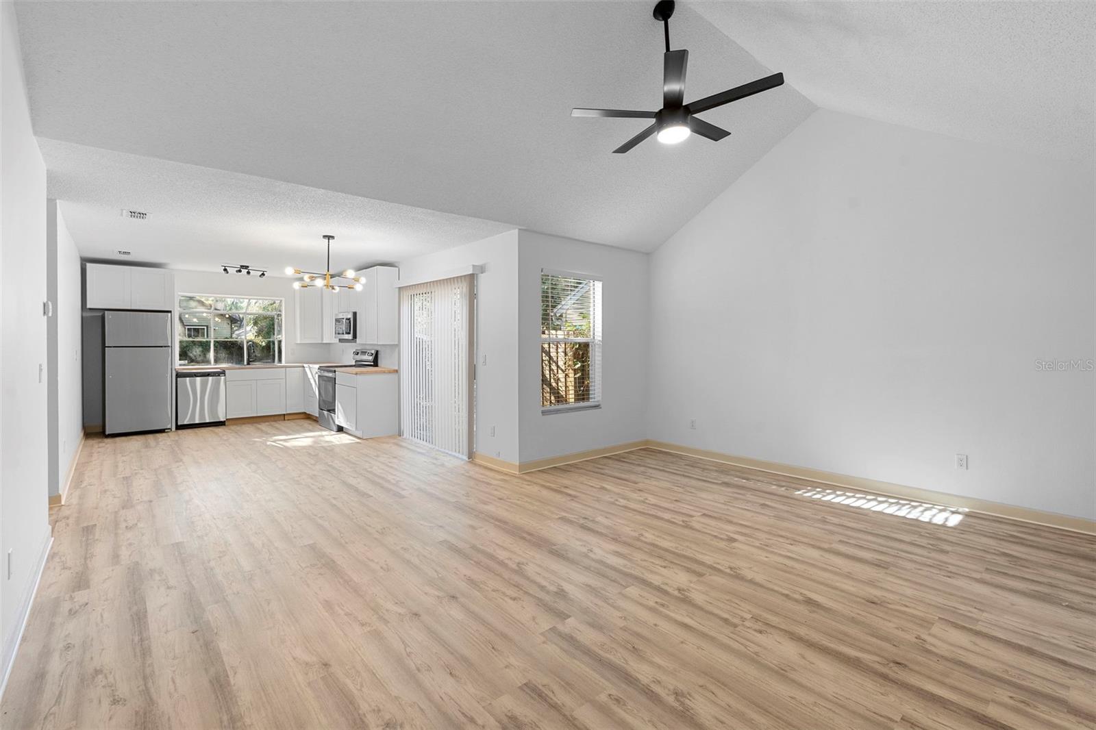 Image 5 of 34 For 1760 Saddleback Ridge Road