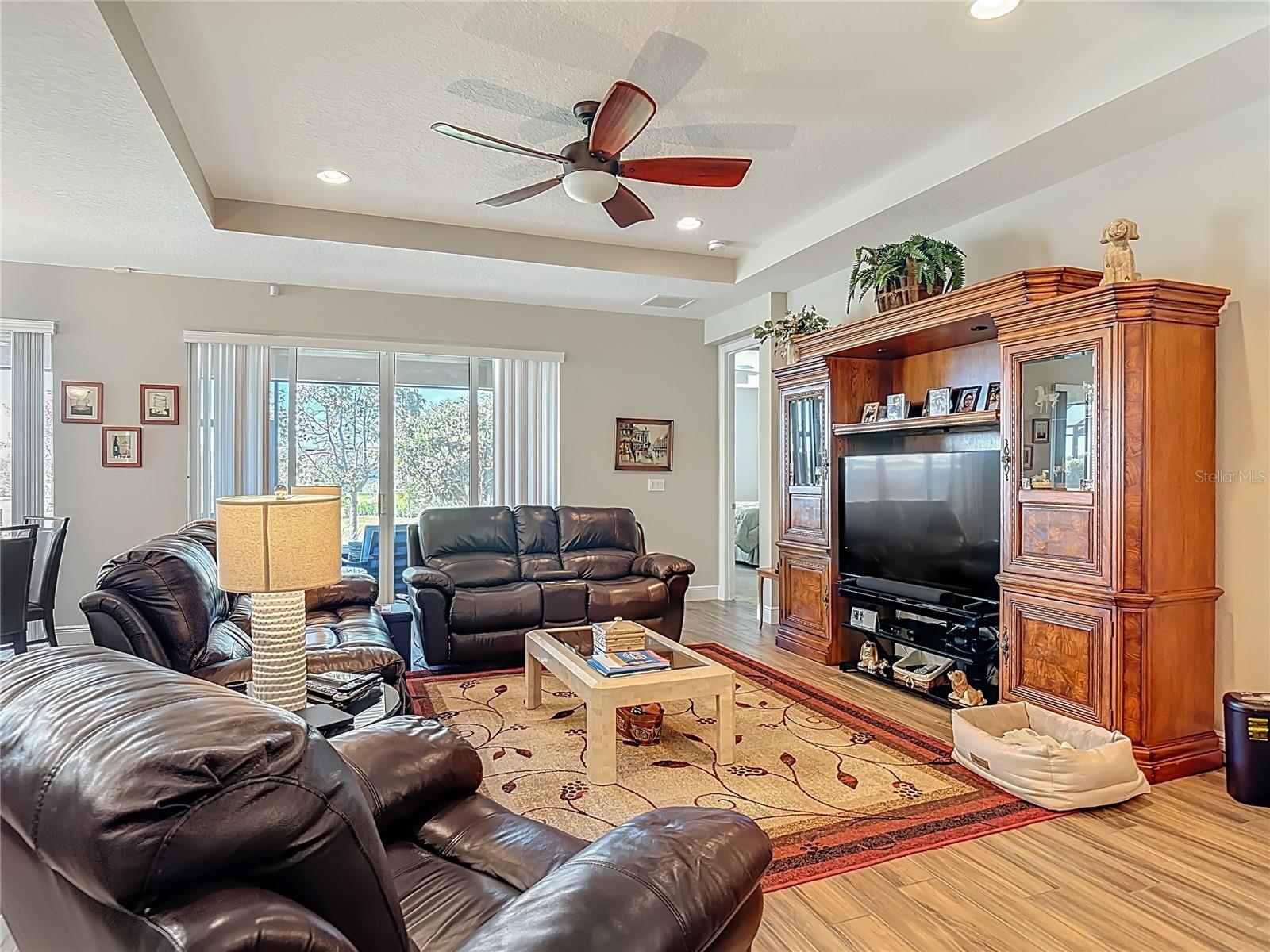 Image 22 of 58 For 512 Adenmore Terrace