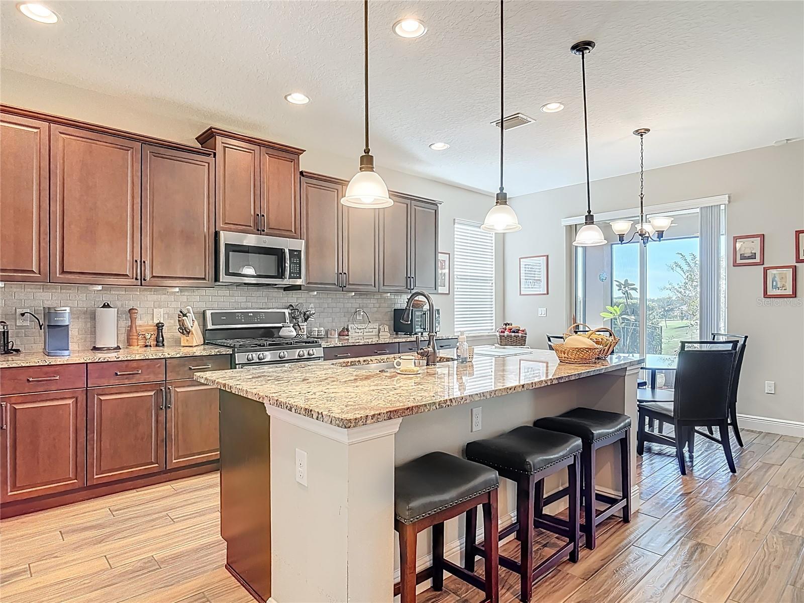 Image 23 of 58 For 512 Adenmore Terrace