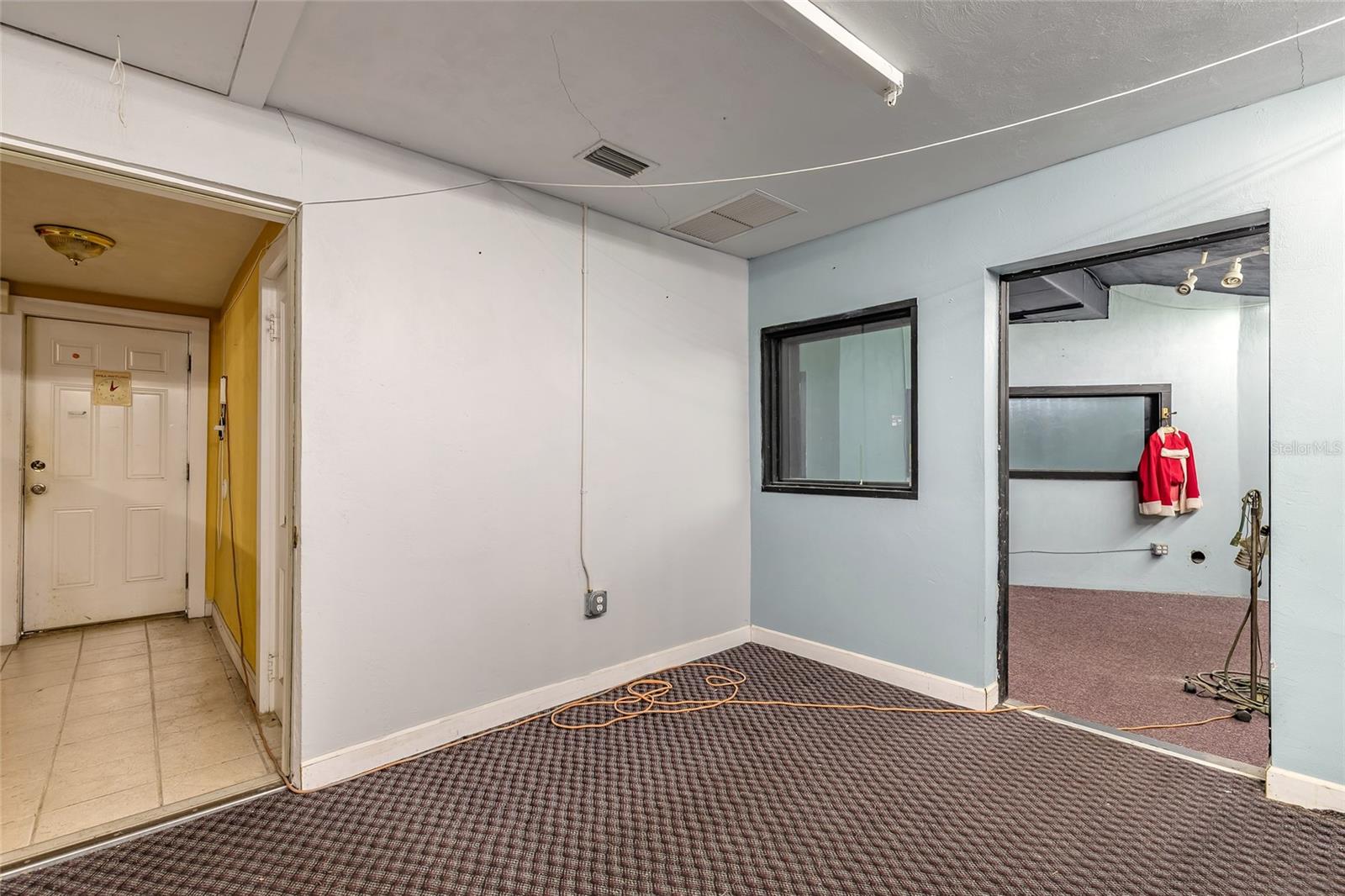 Image 35 of 38 For 529 Ridgewood Avenue