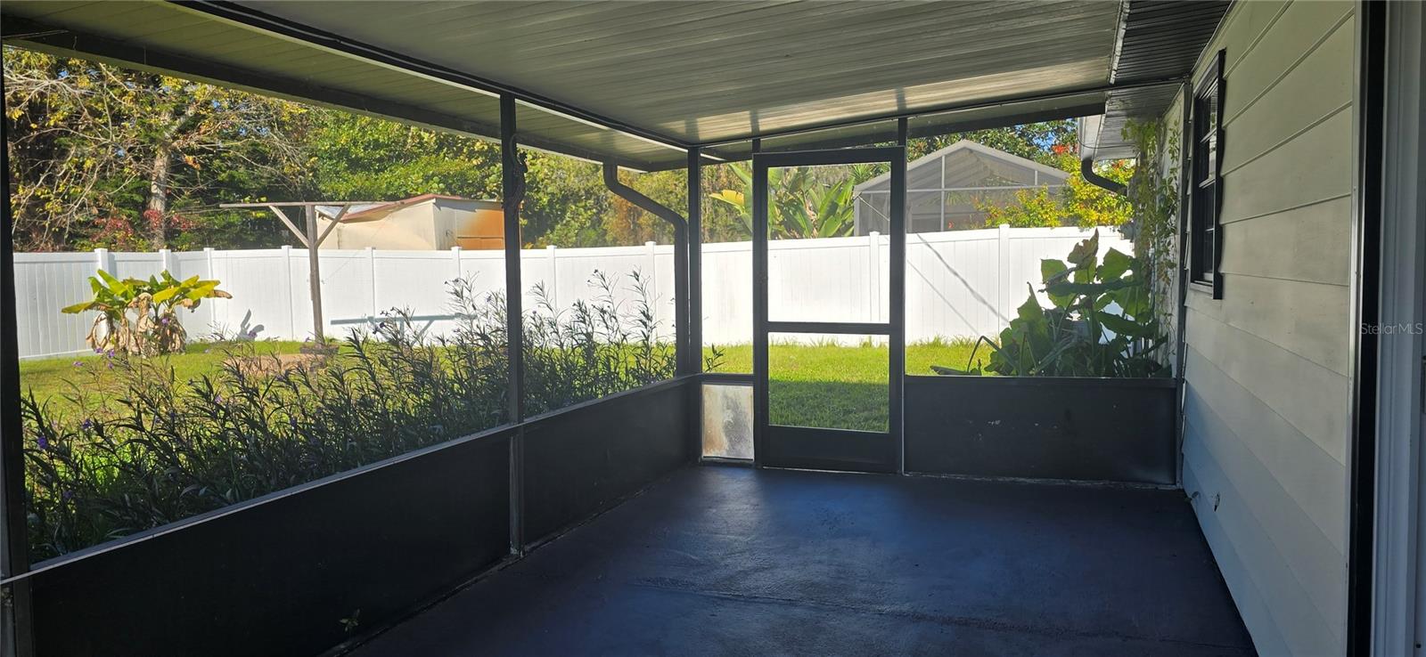 Image 15 of 22 For 2526 Victory Palm Drive