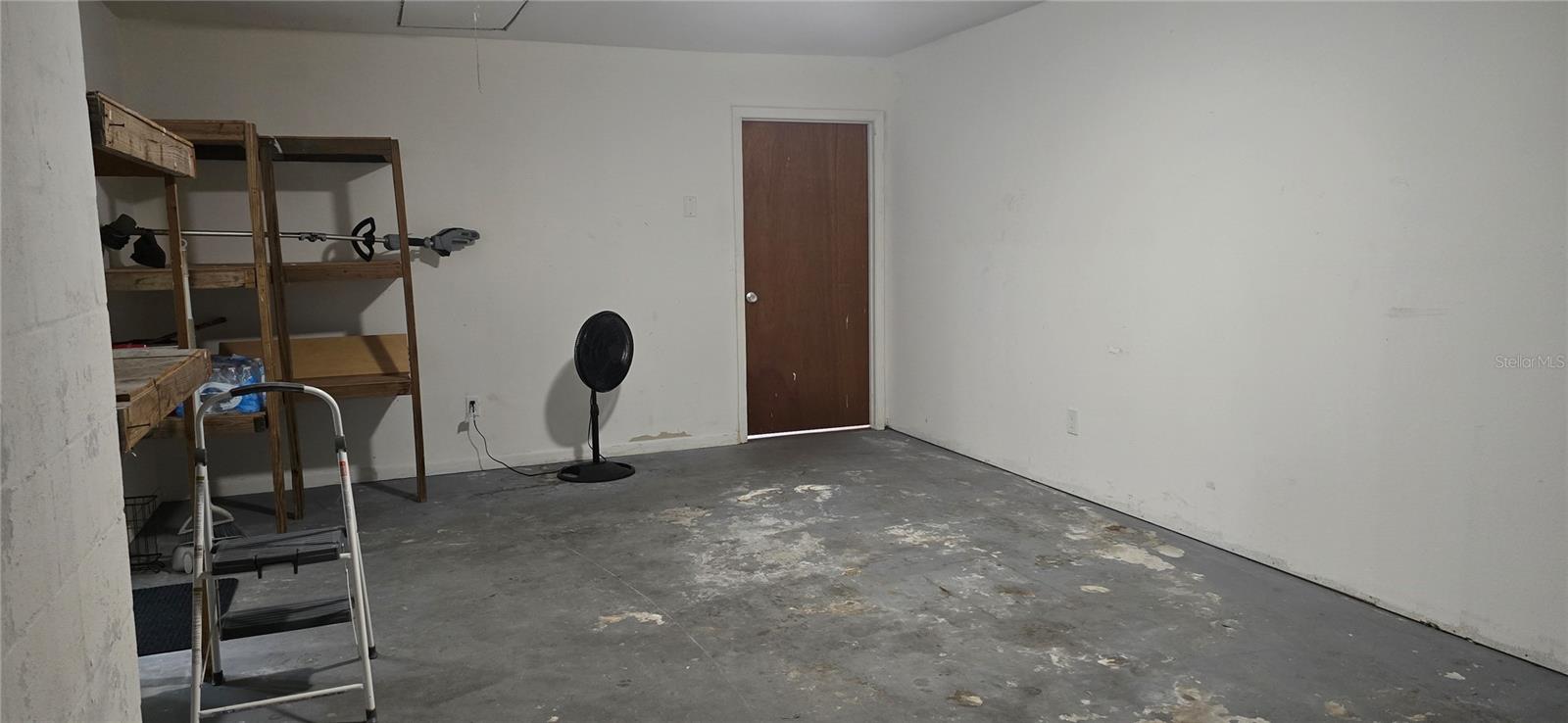 Image 9 of 22 For 2526 Victory Palm Drive