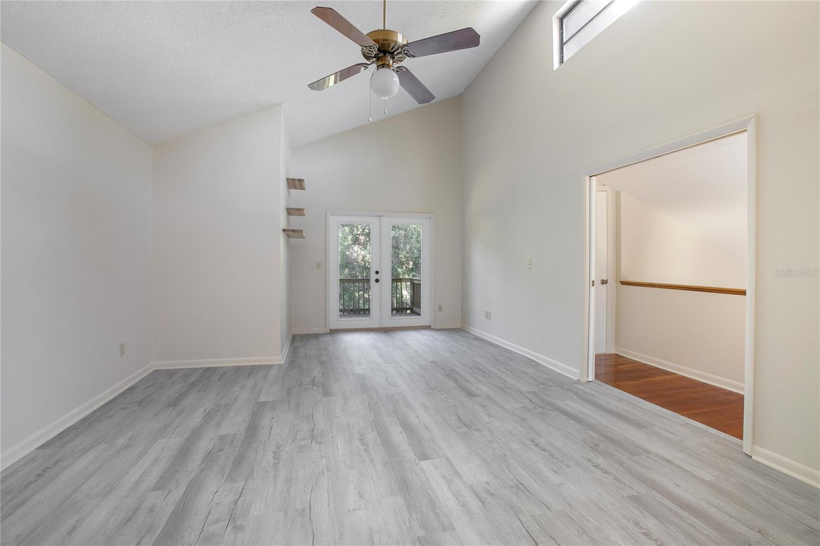 Image 18 of 28 For 5735 Fox Hollow Road