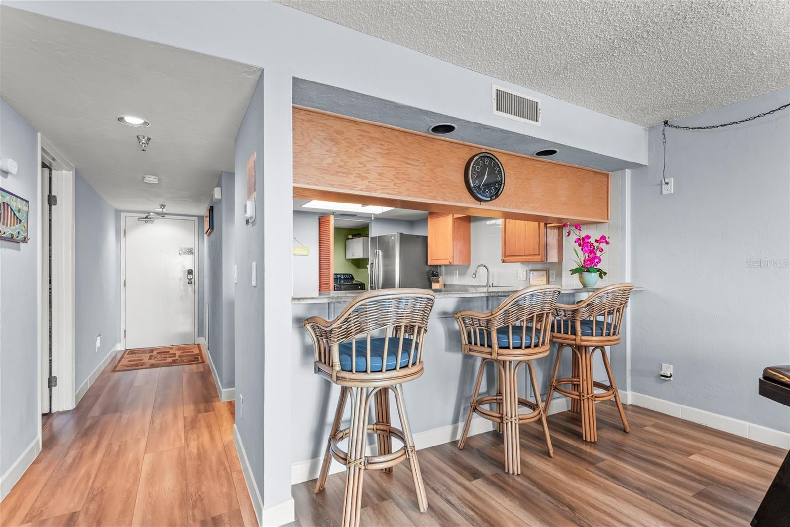 Image 11 of 48 For 3757 Atlantic Avenue 102