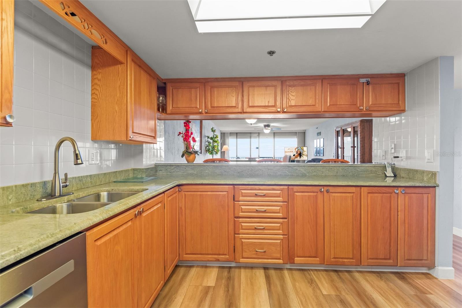 Image 15 of 48 For 3757 Atlantic Avenue 102